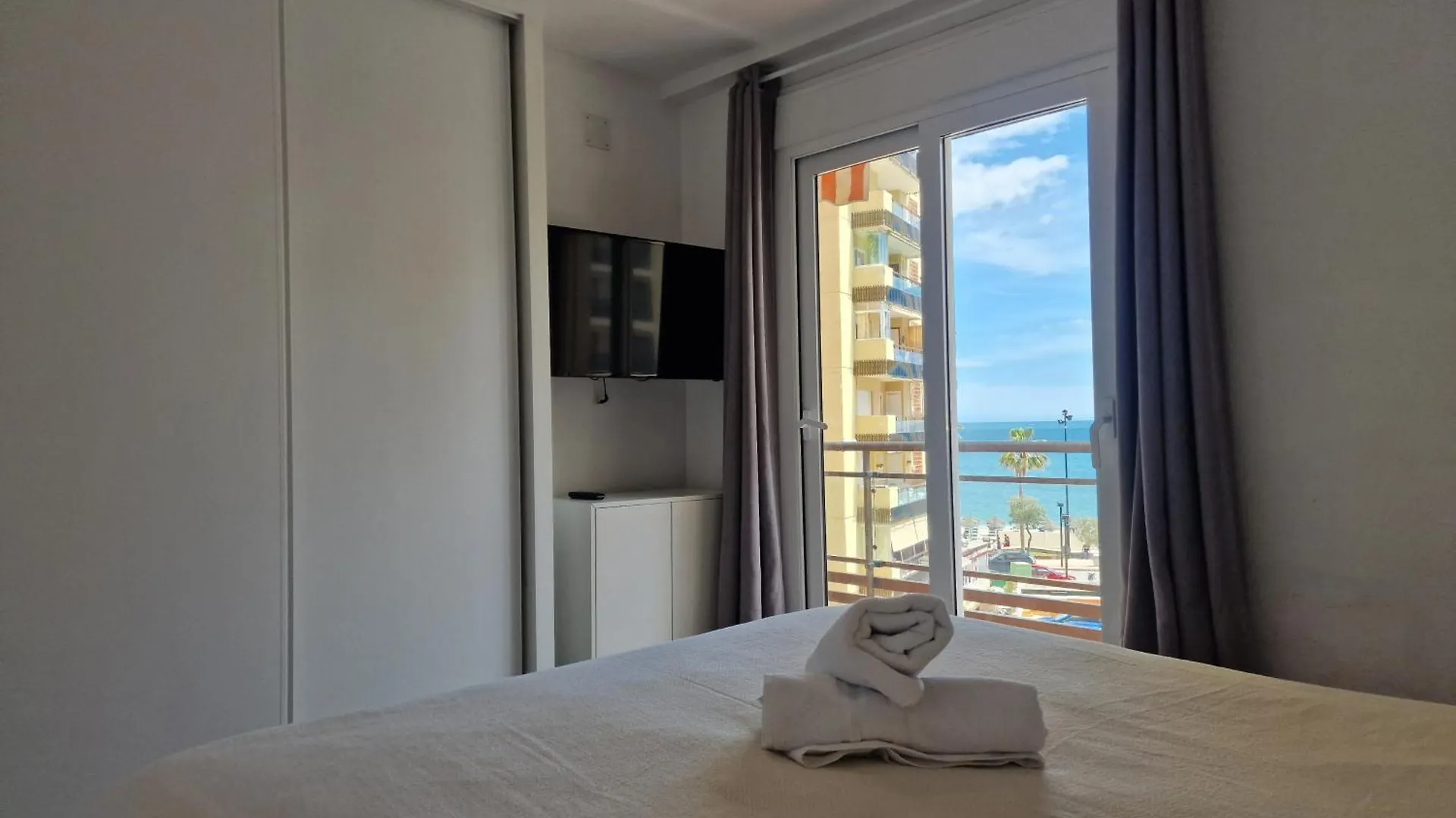 Aa Guest - Sunshine Front Sea Views Eco Apartment Fuengirola